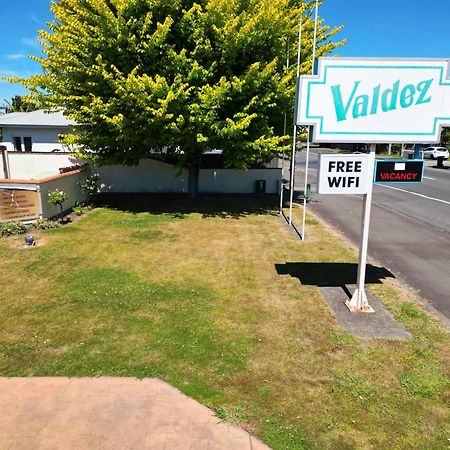 Valdez Motor Lodge Hastings Exterior photo