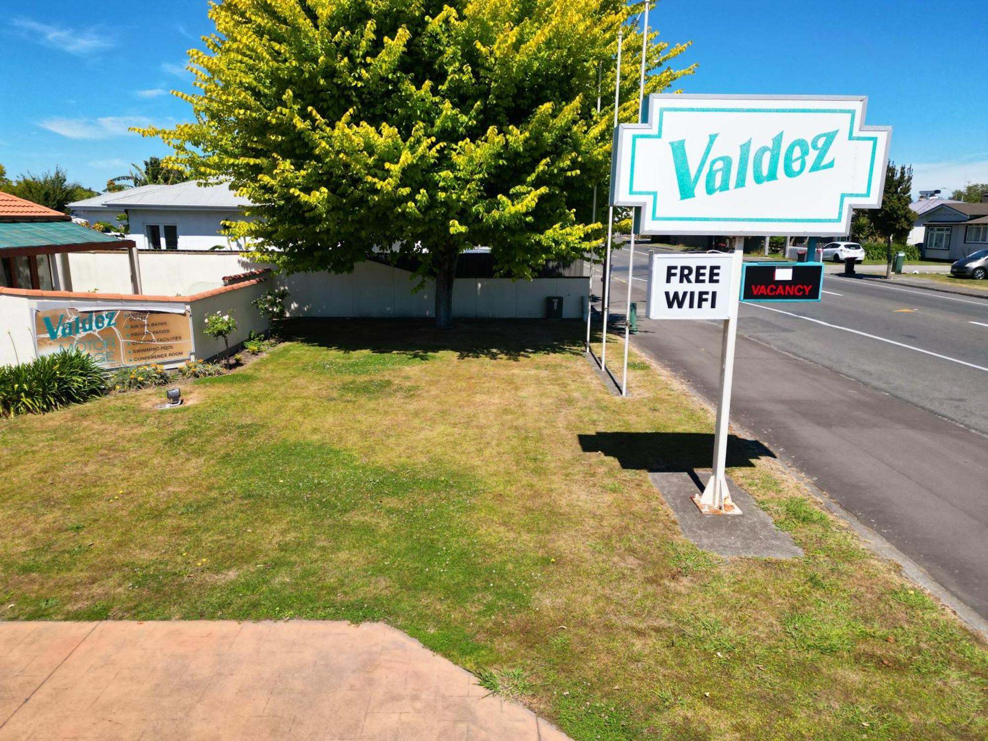 Valdez Motor Lodge Hastings Exterior photo